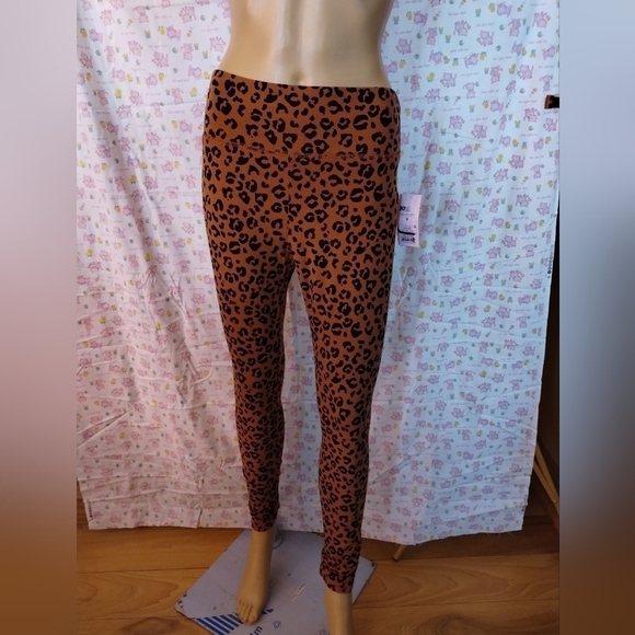 wild fable Pants - NWT wild fable women's Animal print size medium leggings